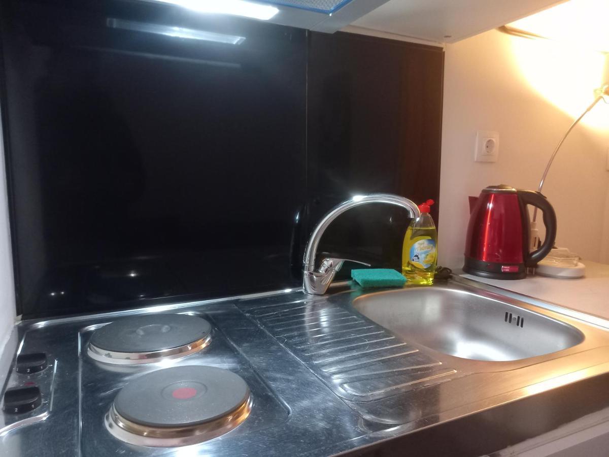 סלוניקי Eros Welcome Stay Downtown Studio - Explore Center By Foot - Close To Helexpo & University מראה חיצוני תמונה